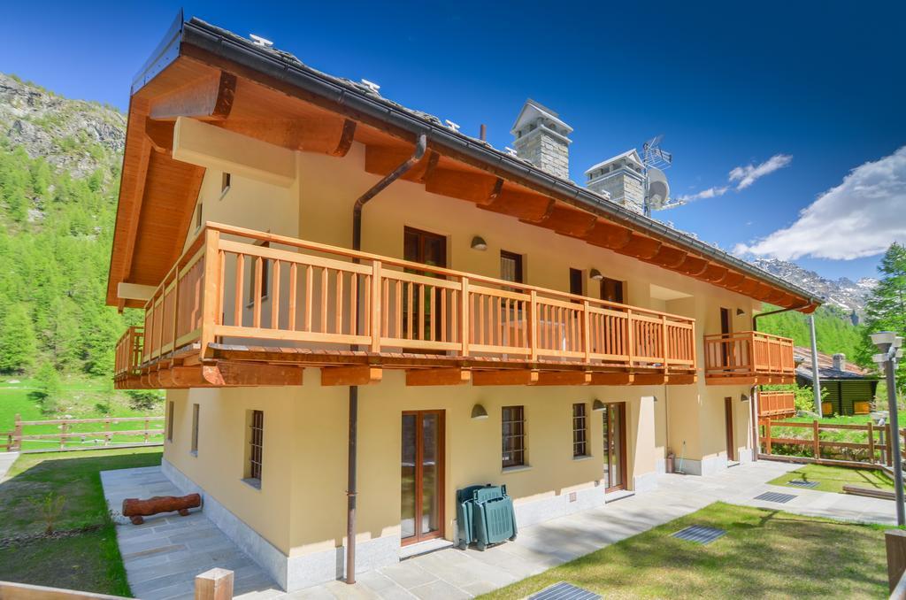 Appartamenti Residenza Anderbatt Gressoney-la-Trinité Habitación foto