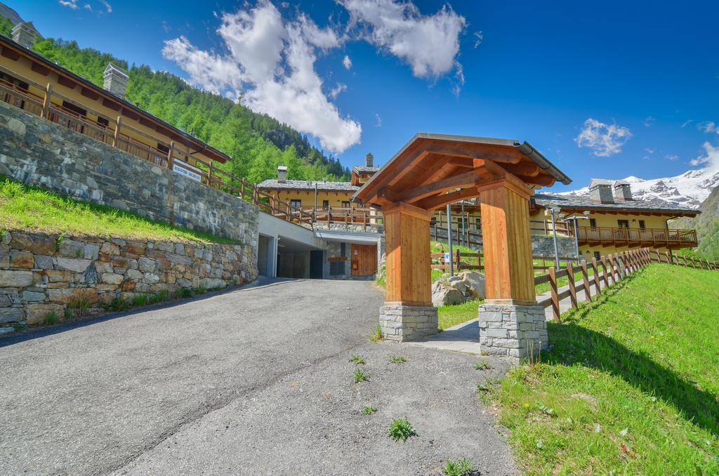 Appartamenti Residenza Anderbatt Gressoney-la-Trinité Habitación foto